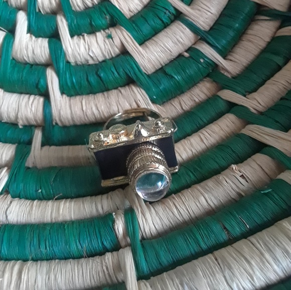 Camera ring - Picture 1 of 3